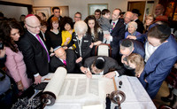 Ronnie Metzger - Hachnasat Sefer Torah